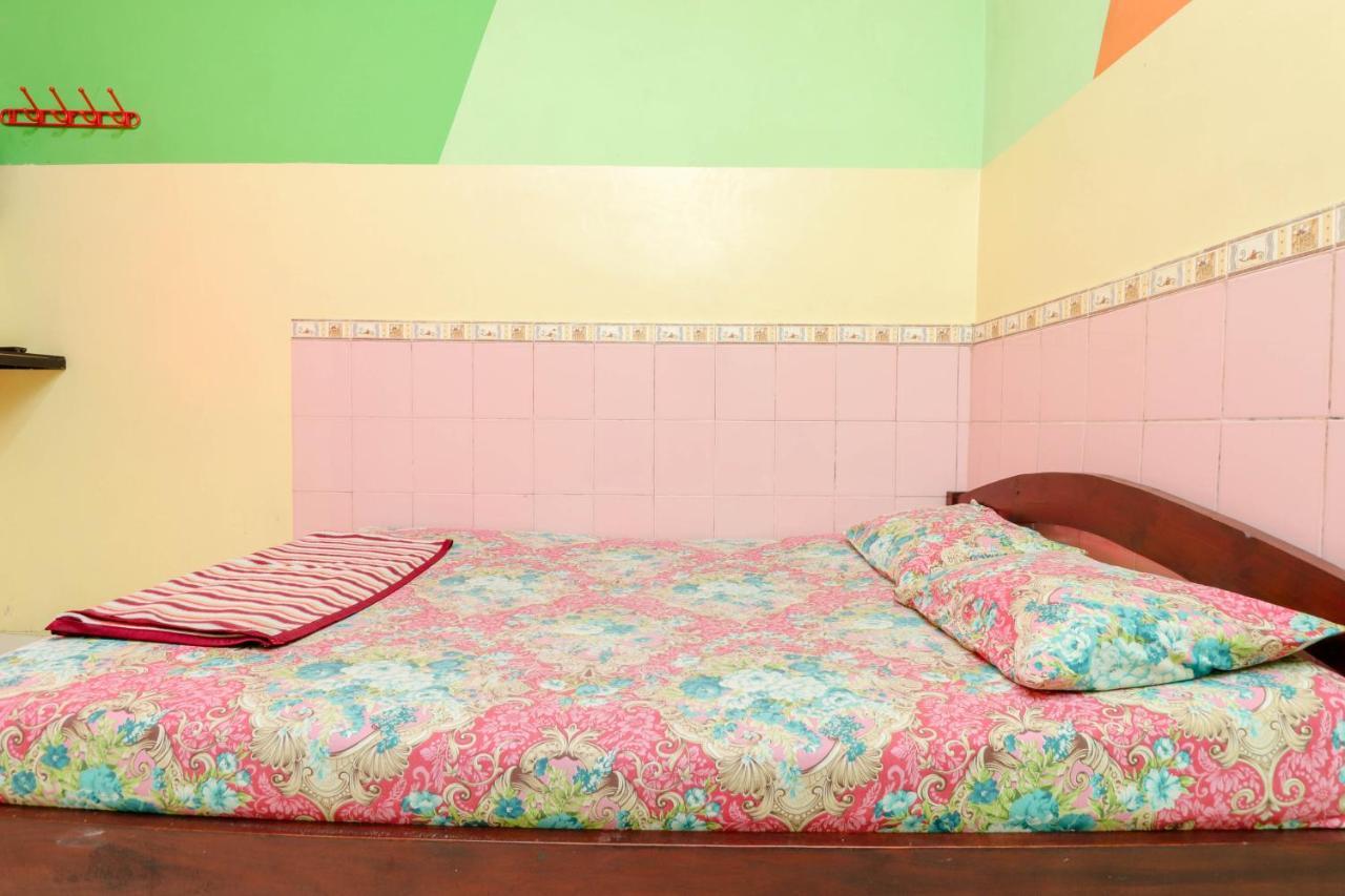 Primadona Homestay Sleman  Bagian luar foto
