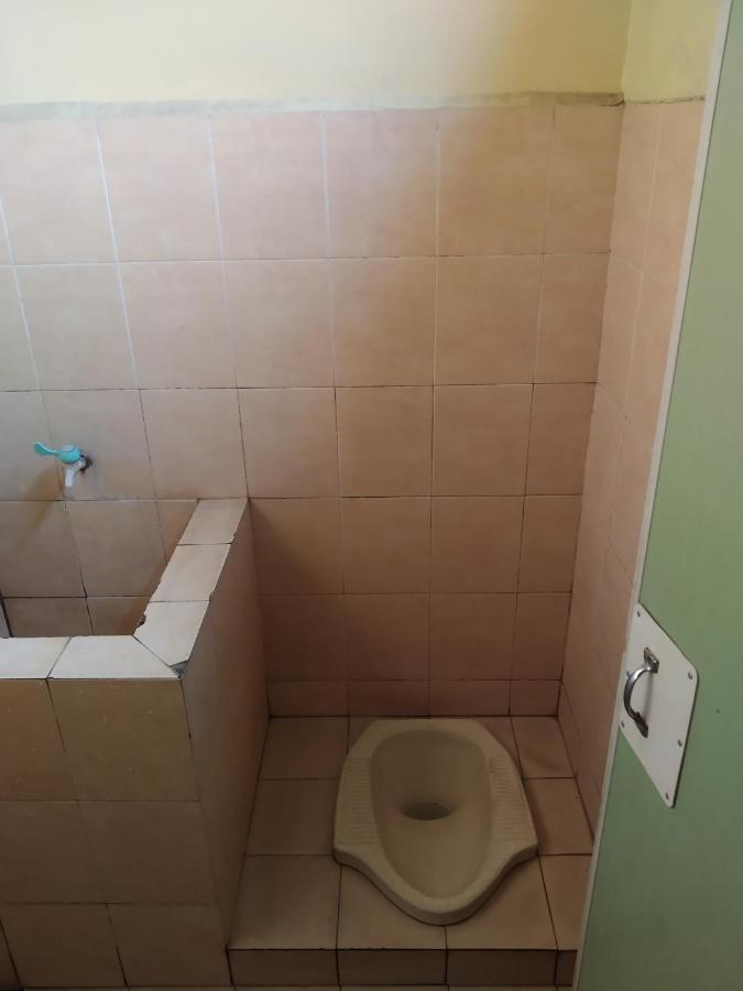 Primadona Homestay Sleman  Bagian luar foto